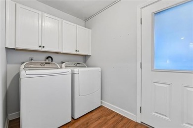 Classic Metairie manor nestled in the highly sought-after Maned - photo 27