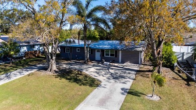 Unapproved short sale. Beautifully fully updated 3-bedroom - photo 2