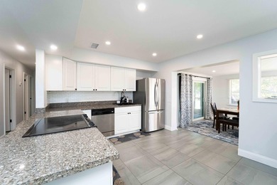 Unapproved short sale. Beautifully fully updated 3-bedroom - photo 5