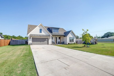 Squaw Creek Reservoir Home For Sale in Glen Rose Texas