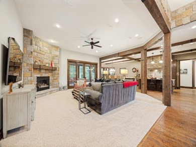 Beautifully appointed ranch-style home in the prestigious golf - photo 3