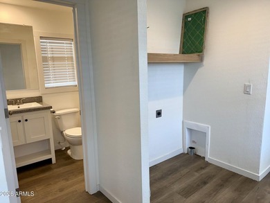 Welcome to this lovely, barely lived-in 2023 manufactured home - photo 13
