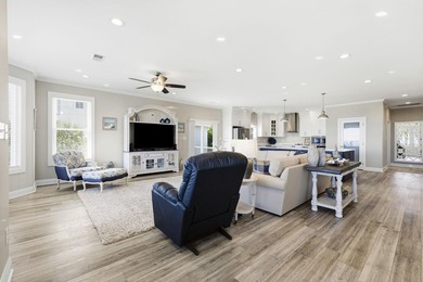 Five-bedroom, three-and-a-half-bathroom oceanfront estate with - photo 13