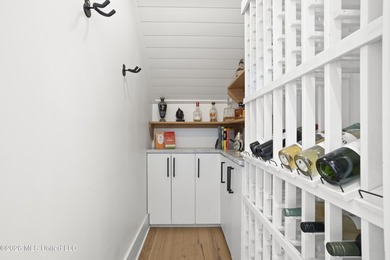 Thoughtfully designed for both elegant everyday living and - photo 17