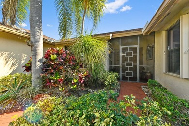 Discover the perfect blend of comfort and convenience in this - photo 2