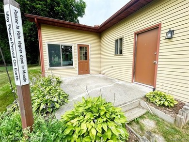 **HIGHEST AND BEST BY 9AM ON SATURDAY, 7/18** Welcome home to - photo 25