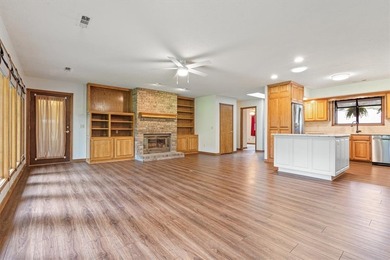Lake area living at its very best in this lovely home with - photo 8