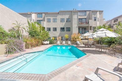 Welcome to Villa Pacifica! This unique upper-level condo offers - photo 32
