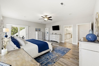 Five-bedroom, three-and-a-half-bathroom oceanfront estate with - photo 33