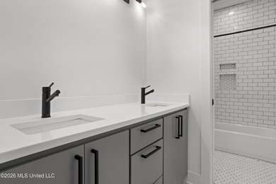 Thoughtfully designed for both elegant everyday living and - photo 44
