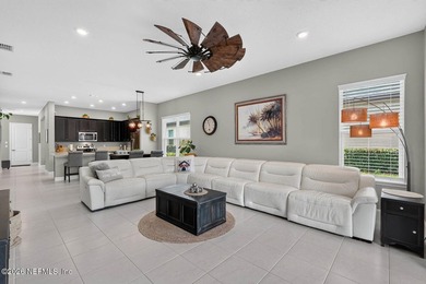 Pristine modern living in Halifax Plantation. This spacious 2 - photo 3