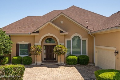 Water front lot with the backyard facing east. This four bedroom - photo 3