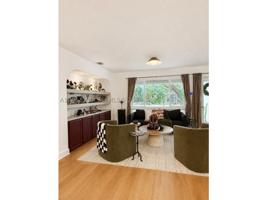 Completely remodeled with a designer's eye, this beautiful home - photo 9