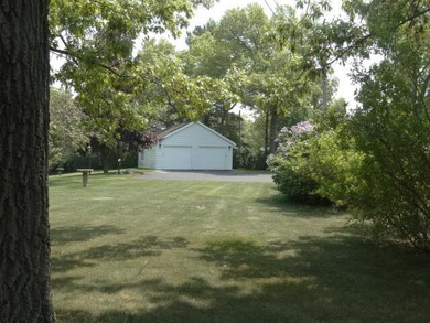 Now offered at an exceptional value on this Lakefront Estate! - photo 15