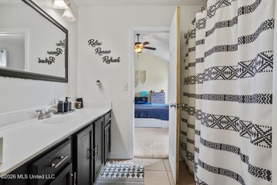 Welcome home to this charming 3-bedroom home offering comfort - photo 20