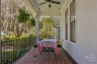 A large 1921 classic bungalow in historic Baldwin Park.There is - photo 3
