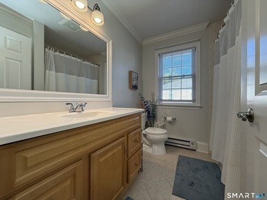 Fantastic townhouse-style condo located in the highly desirable - photo 26