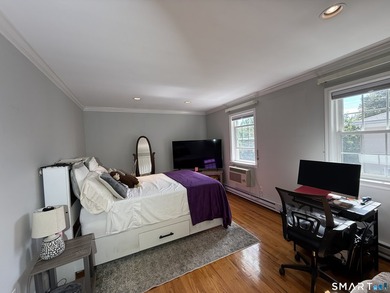 Fantastic townhouse-style condo located in the highly desirable - photo 30