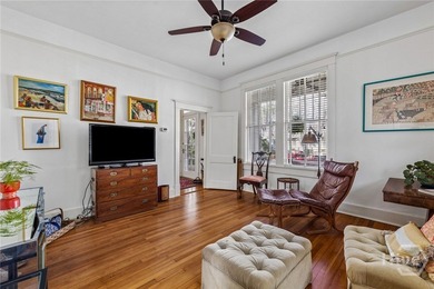 A large 1921 classic bungalow in historic Baldwin Park.There is - photo 10