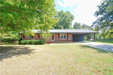 Lake Lanier Home Sale Pending in Oakwood Georgia