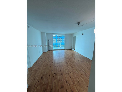 Beautiful 1-bedroom, 1-bathroom condo at Skyline on Brickell! - photo 5