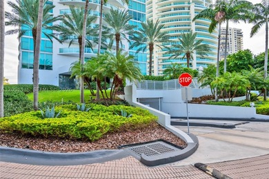 Beautiful 1-bedroom, 1-bathroom condo at Skyline on Brickell! - photo 6