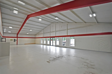 2 BLDGS = 4,592 SQFT, 9.977 ACRES, 1 MILE TO LEGENDARY LAKE FORK - photo 12