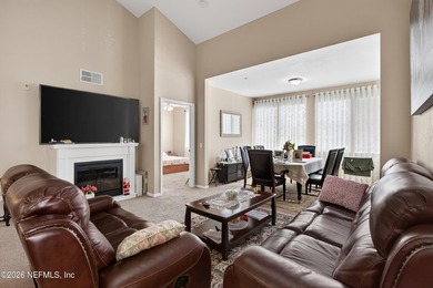 Welcome home! Community is centrally located to shopping, dining - photo 6