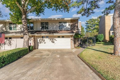 (private lake, pond, coastal) Townhome/Townhouse For Sale in Carrollton Texas