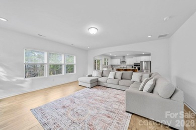 Welcome home to 11133 Argosy Drive in desirable Edgewater - photo 13