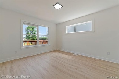Welcome to this beautifully maintained home nestled in the heart - photo 26