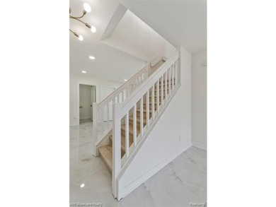 Welcome to this beautifully maintained home nestled in the heart - photo 30