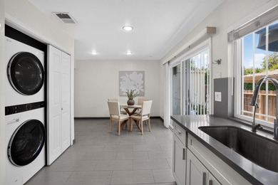 Beautifully townhouse located in the desirable 95121 area - photo 9
