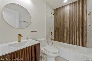 Welcome to this beautifully maintained home nestled in the heart - photo 42