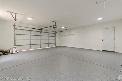 Welcome to this beautifully maintained home nestled in the heart - photo 49