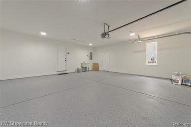 Welcome to this beautifully maintained home nestled in the heart - photo 50