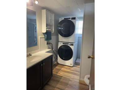 Affordable Kittery mobile home situated within minutes to I-95 - photo 7