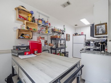 Calling all buyers and investors! Ideal property for investors - photo 14