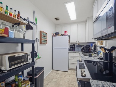 Calling all buyers and investors! Ideal property for investors - photo 16