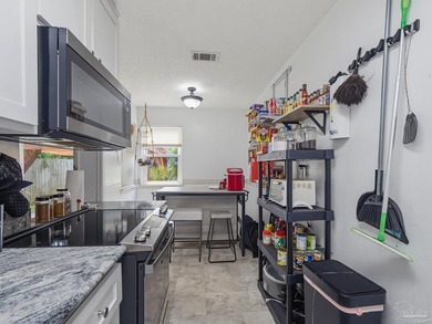 Calling all buyers and investors! Ideal property for investors - photo 17