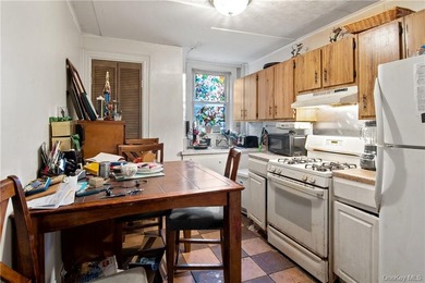 BACK ON THE MARKET AND READY TO SELL!! HUGE Brick corner - photo 19