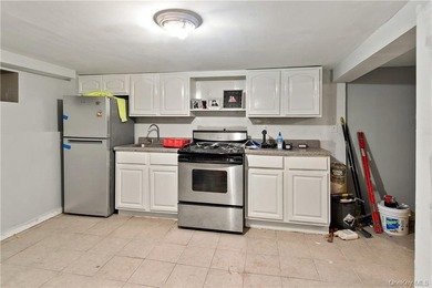 BACK ON THE MARKET AND READY TO SELL!! HUGE Brick corner - photo 22