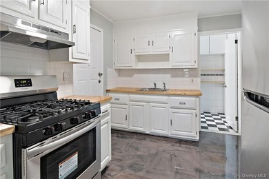 BACK ON THE MARKET AND READY TO SELL!! HUGE Brick corner - photo 26