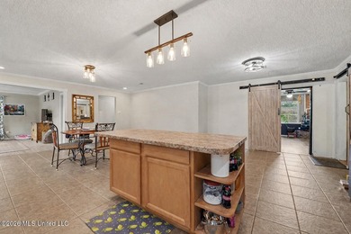 Welcome HOME ! This beautifully updated 3-bedroom, 2-bathroom - photo 8