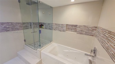 AMAZING 2 BEDROOMS 2 BATHS IN THE HEART OF SUNNY ISLES BEACH - photo 42