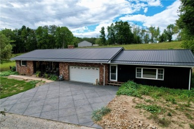 (private lake, pond, creek) Home For Sale in Mechanicstown Ohio