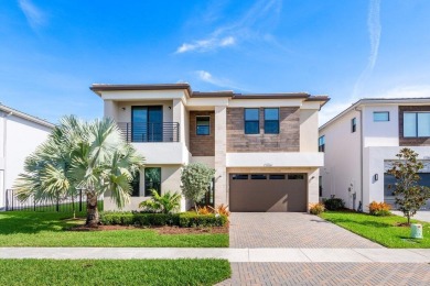 Lake Home For Sale in Boca Raton, Florida