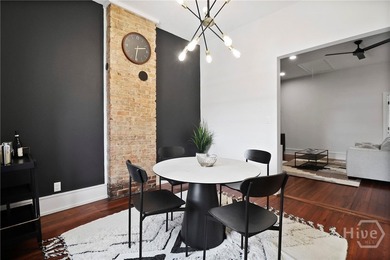 EXECUTIVE RENTAL! SOLD FULLY FURNISHED! Why rent when you can - photo 7