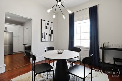 EXECUTIVE RENTAL! SOLD FULLY FURNISHED! Why rent when you can - photo 8