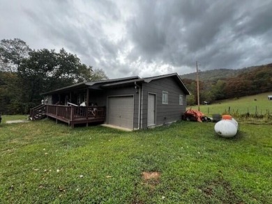 Lake Home For Sale in Hinton, West Virginia